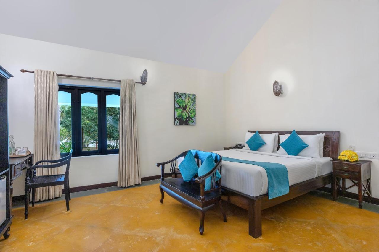Estuary Sarovar Premiere Poovar Island Luaran gambar