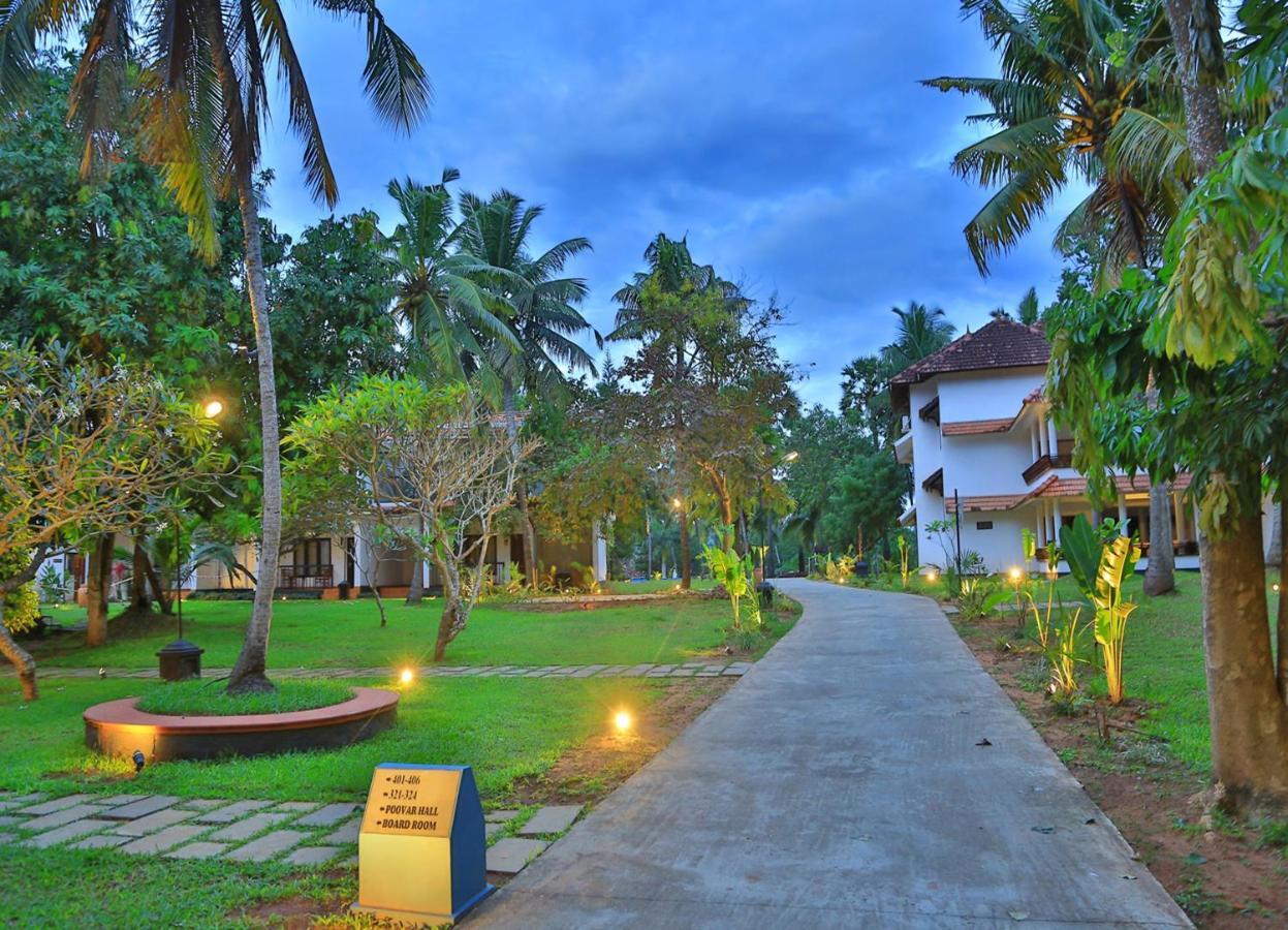Estuary Sarovar Premiere Poovar Island Luaran gambar