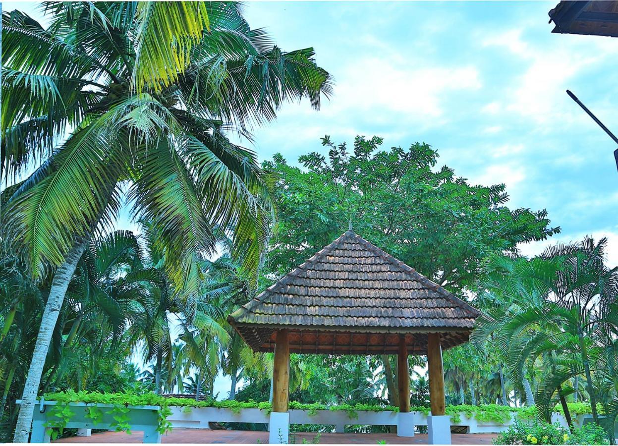 Estuary Sarovar Premiere Poovar Island Luaran gambar
