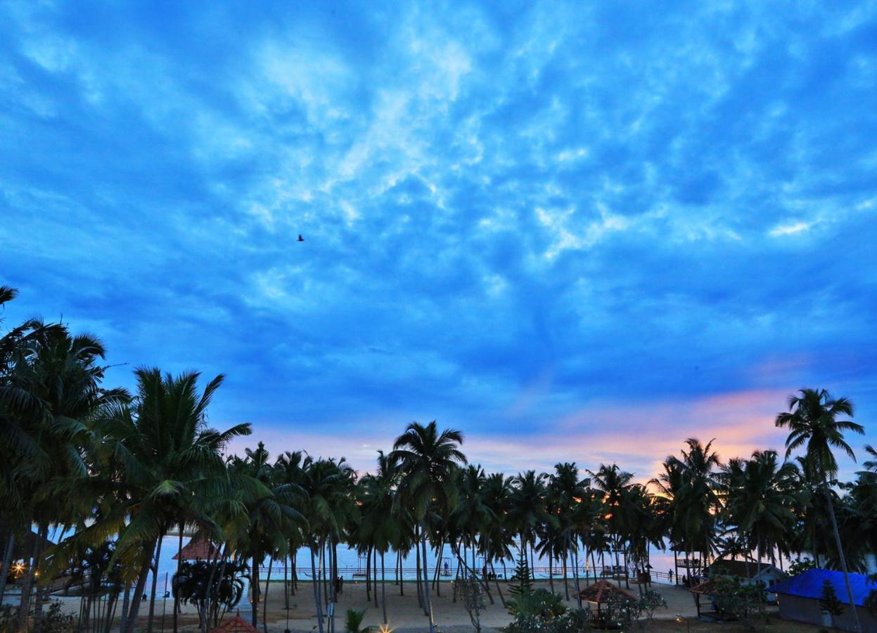 Estuary Sarovar Premiere Poovar Island Luaran gambar