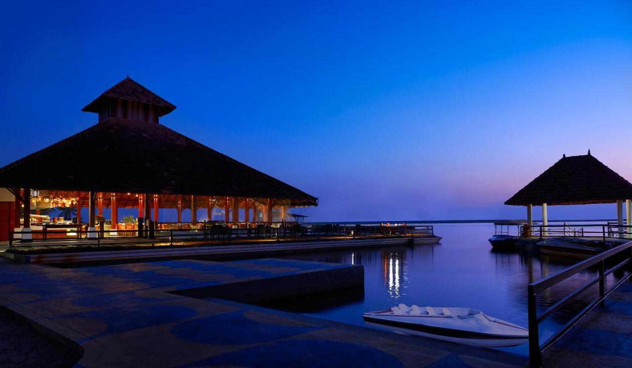 Estuary Sarovar Premiere Poovar Island Luaran gambar