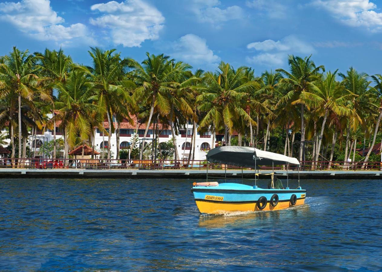 Estuary Sarovar Premiere Poovar Island Luaran gambar